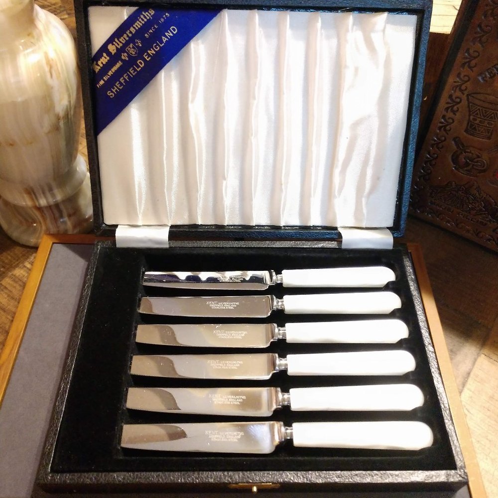 Kent Silversmiths Sheffield England Knives Set